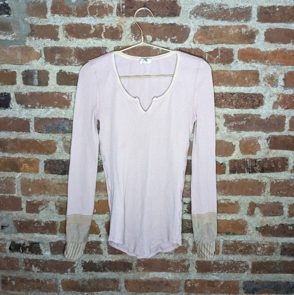 Free People‎ We the Free Medium Pale Pink Thermal V-Neck w/ Decorative Sleeves - Picture 1 of 11
